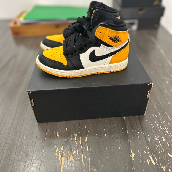 Retro 1 - Picture 4 of 4